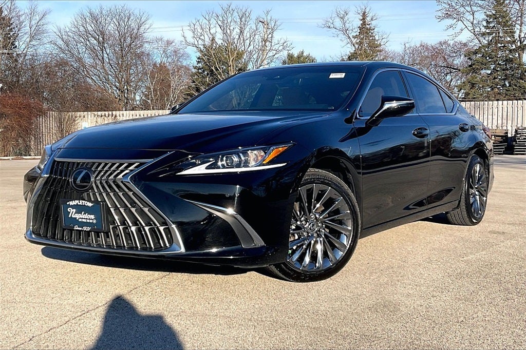 2025 Lexus ES 300h Luxury