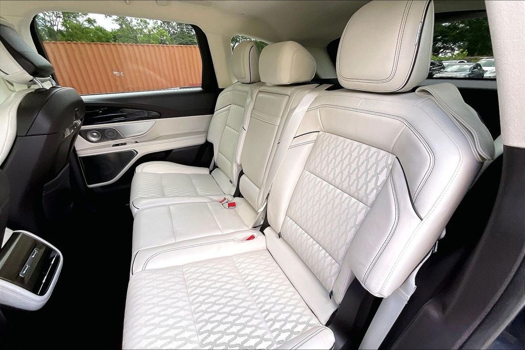 2024 Lincoln Nautilus Black Label