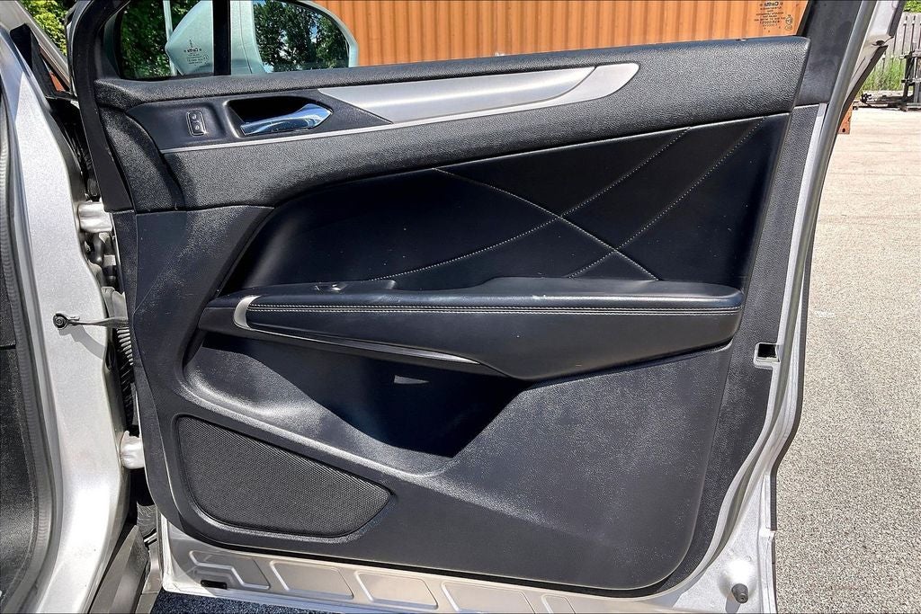 2015 Lincoln MKC Base