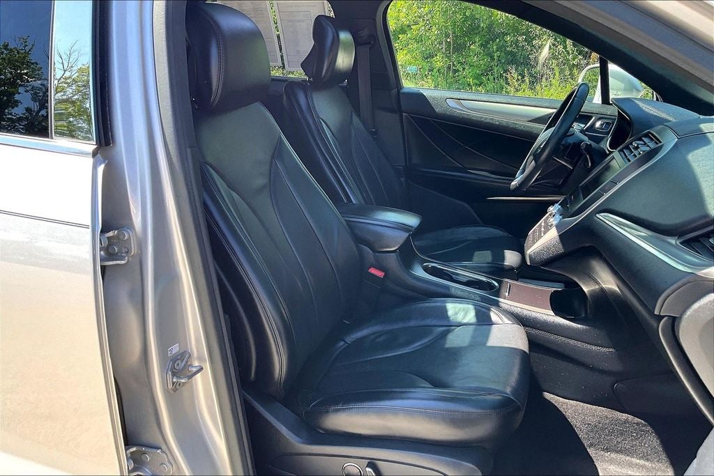 2015 Lincoln MKC Base