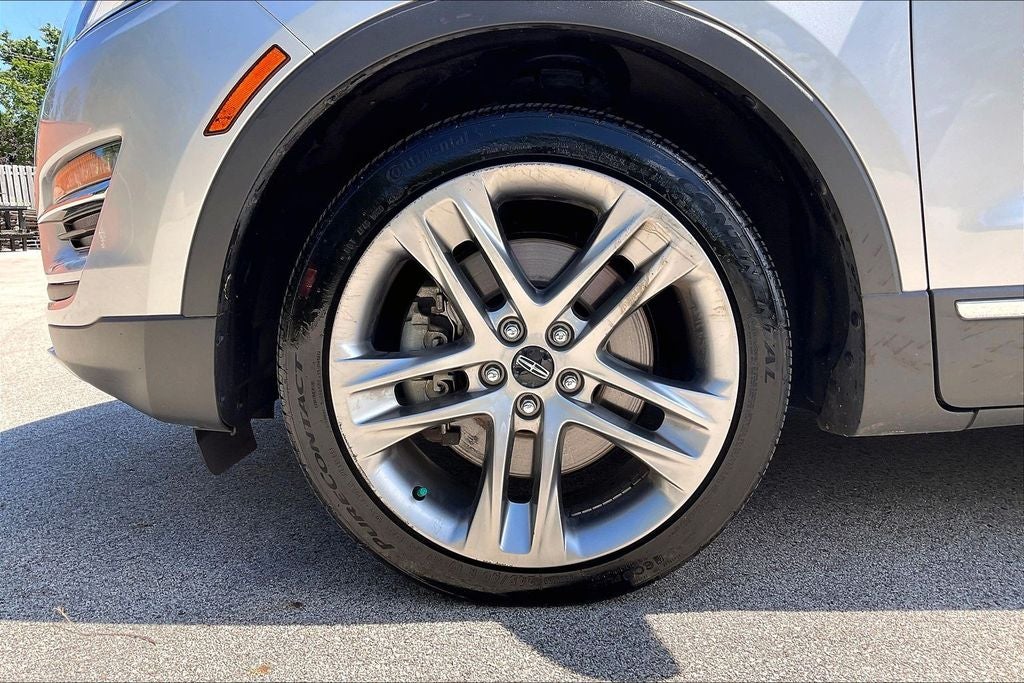 2015 Lincoln MKC Base