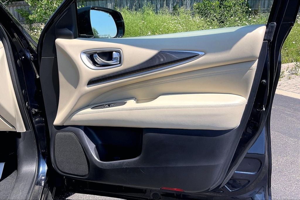 2017 INFINITI QX60 Base