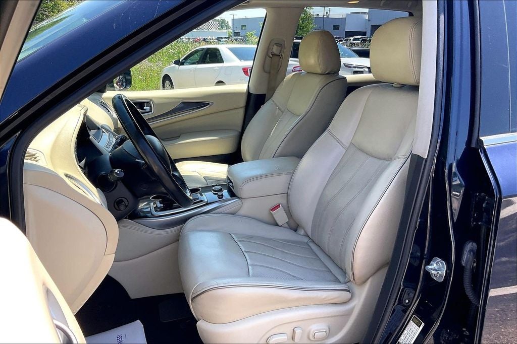 2017 INFINITI QX60 Base