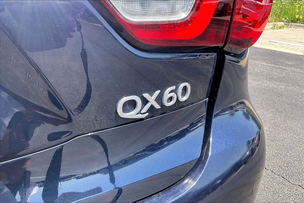 2017 INFINITI QX60 Base