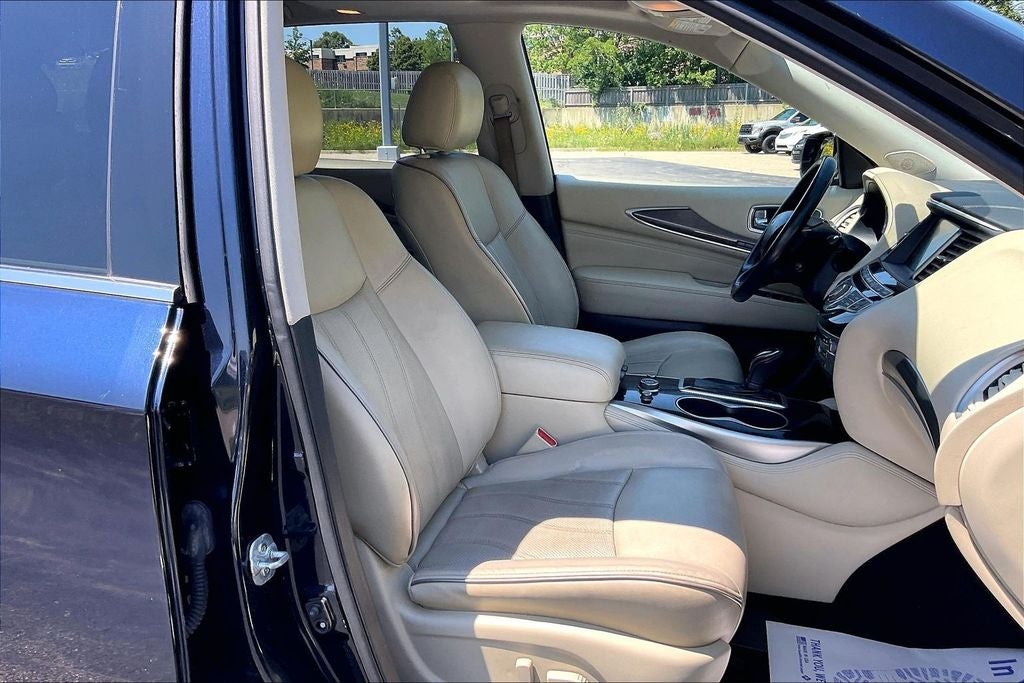 2017 INFINITI QX60 Base