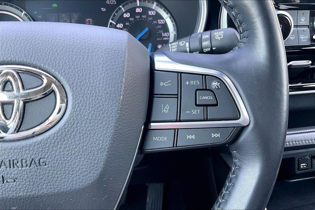 2020 Toyota Highlander Hybrid XLE