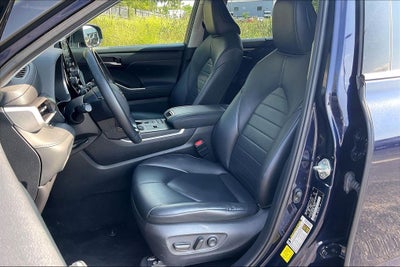 2020 Toyota Highlander Hybrid XLE