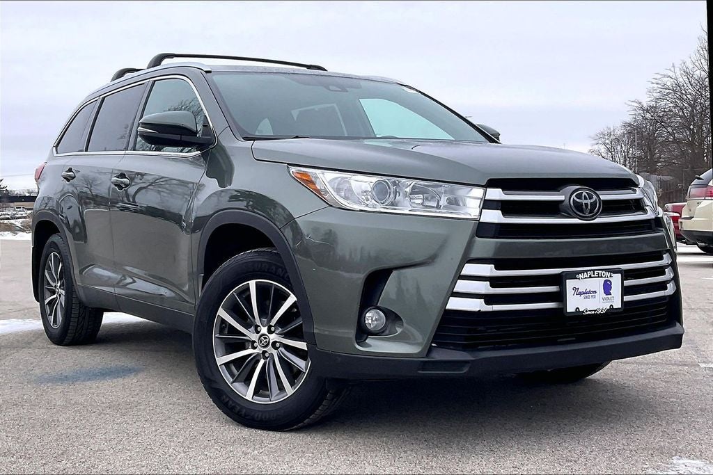 2019 Toyota Highlander SE