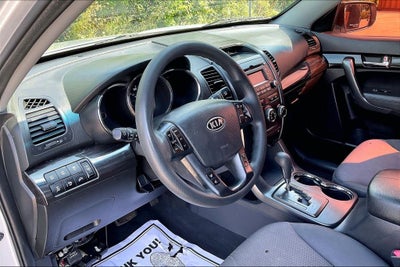 2012 Kia Sorento LX