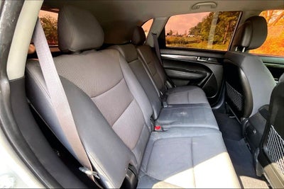 2012 Kia Sorento LX