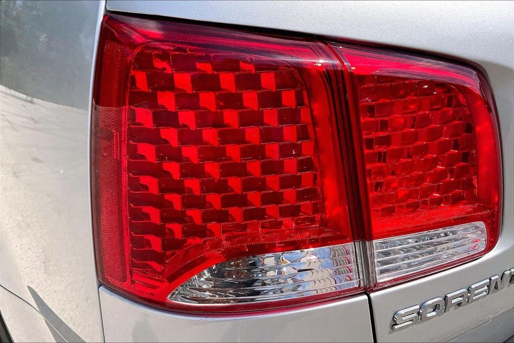 2012 Kia Sorento LX