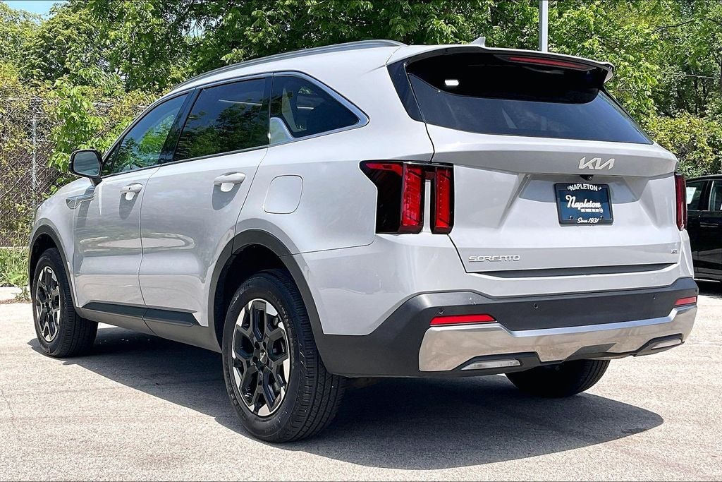 2024 Kia Sorento S
