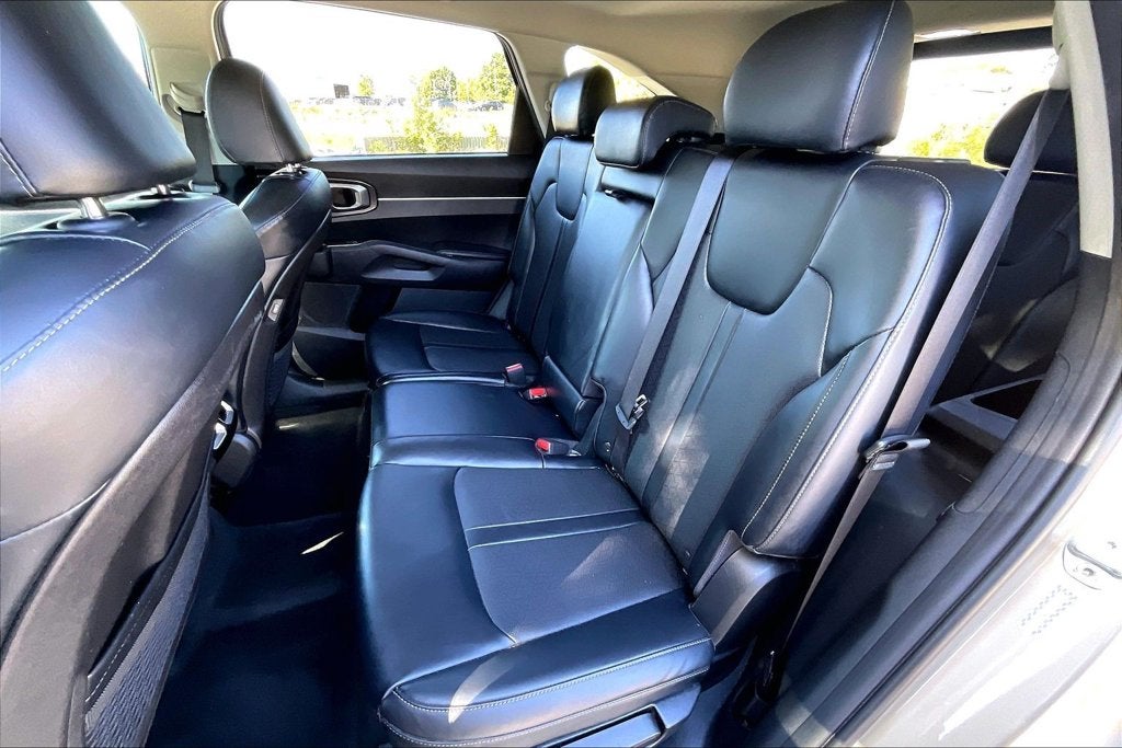 2021 Kia Sorento S