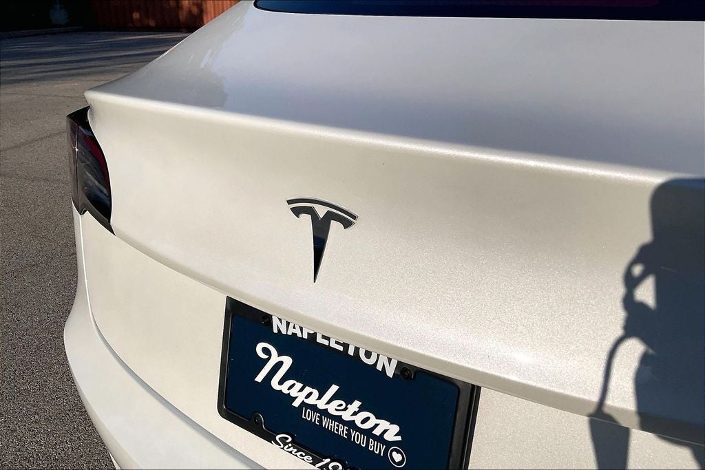 2023 Tesla Model 3 Base