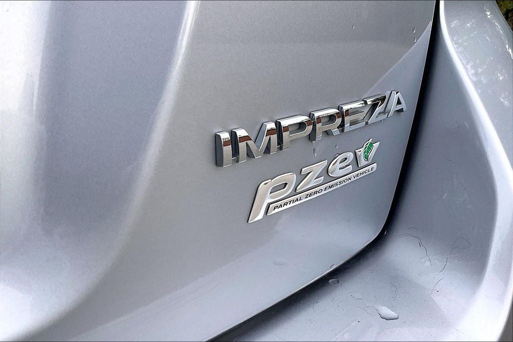 2016 Subaru Impreza 2.0i