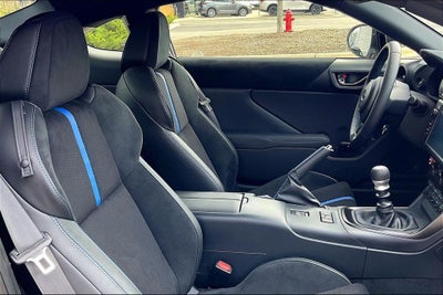 2025 Subaru BRZ tS