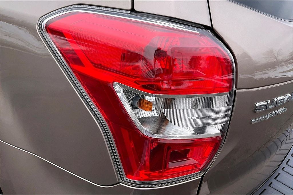 2016 Subaru Forester 2.5i Touring