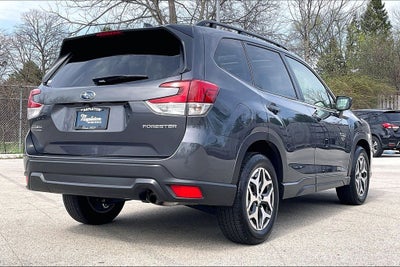 2024 Subaru Forester Premium