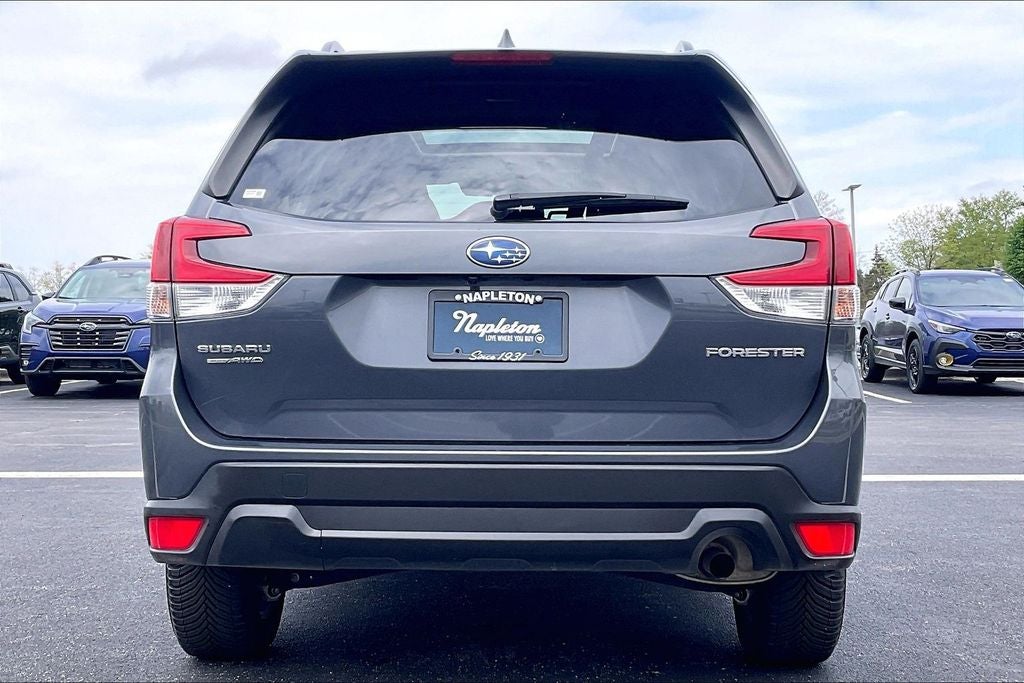 2022 Subaru Forester Premium
