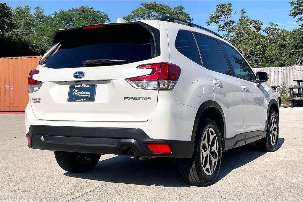 2023 Subaru Forester Premium