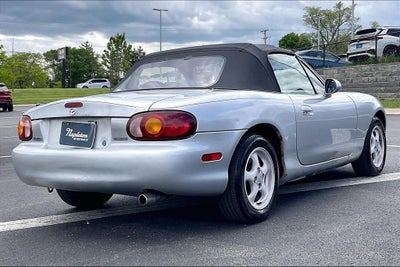 1999 Mazda Mazda Miata Base