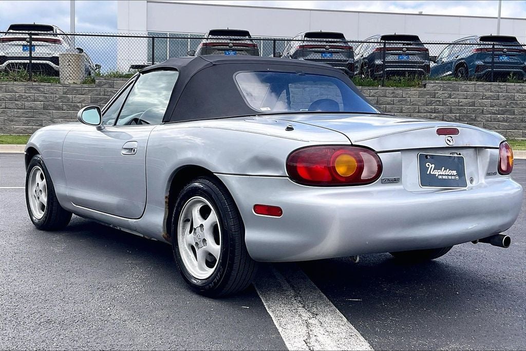 1999 Mazda Mazda Miata Base