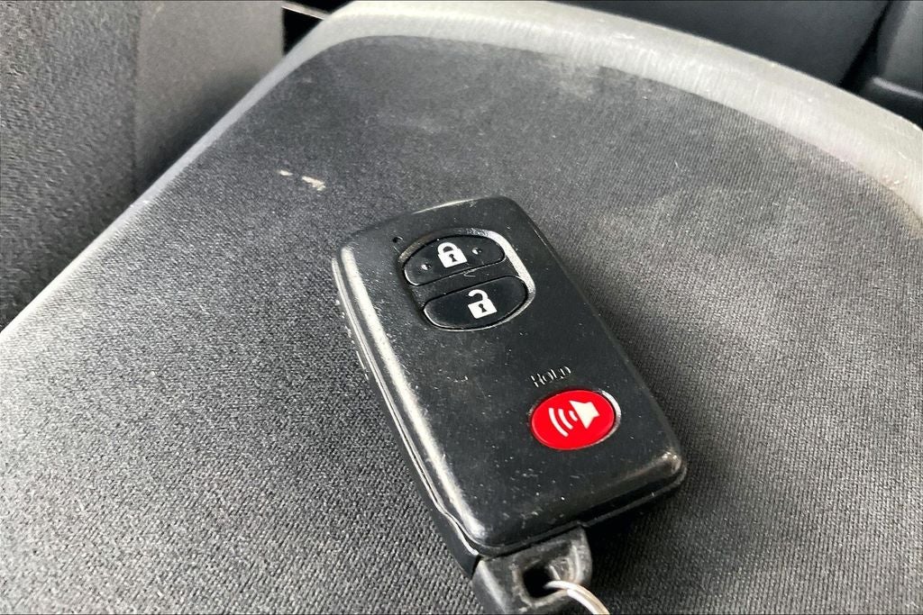 2014 Toyota Prius v Two