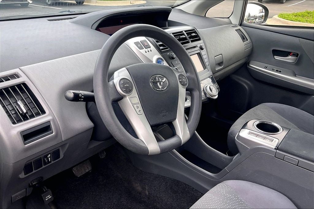 2014 Toyota Prius v Two