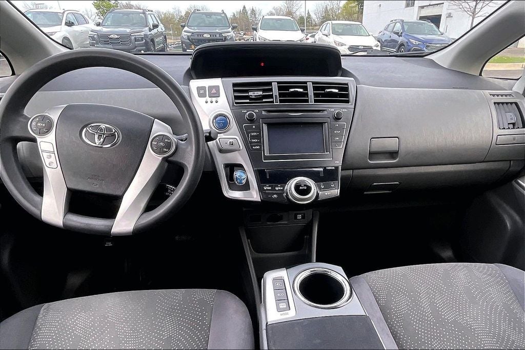 2014 Toyota Prius v Two