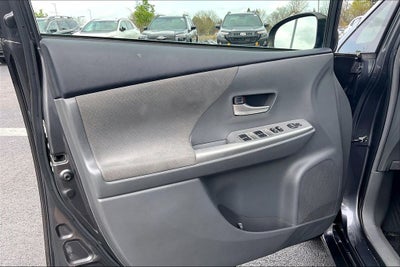 2014 Toyota Prius v Two