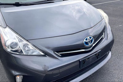 2014 Toyota Prius v Two