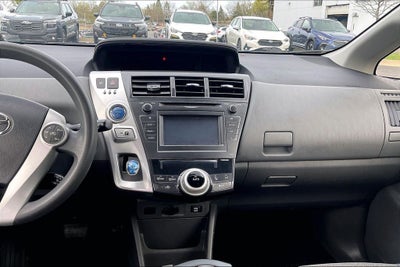 2014 Toyota Prius v Two