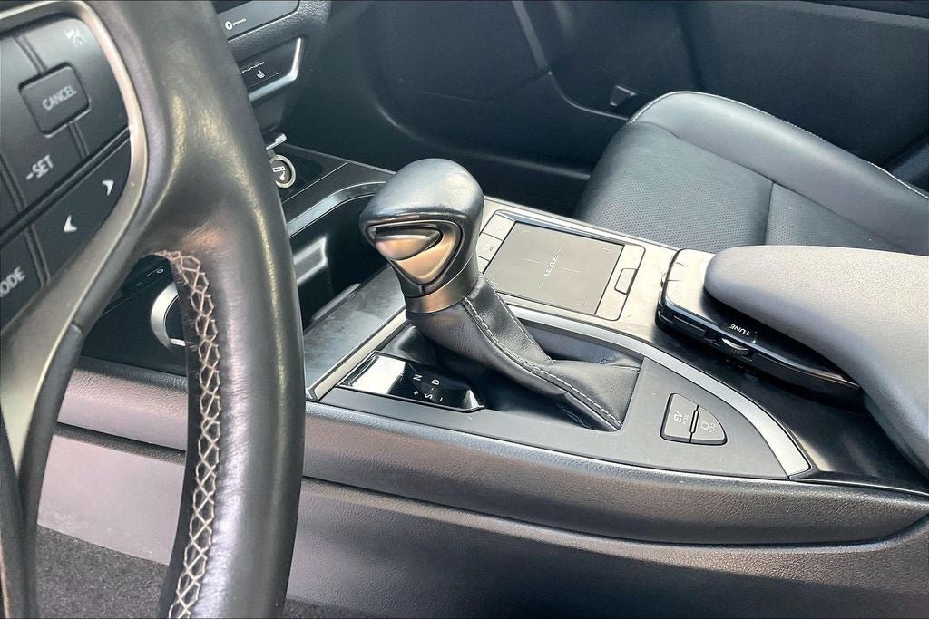 2020 Lexus UX 250h Base