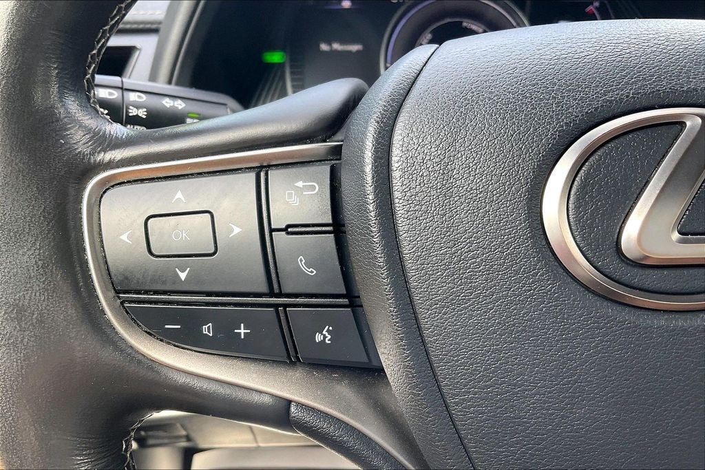 2020 Lexus UX 250h Base