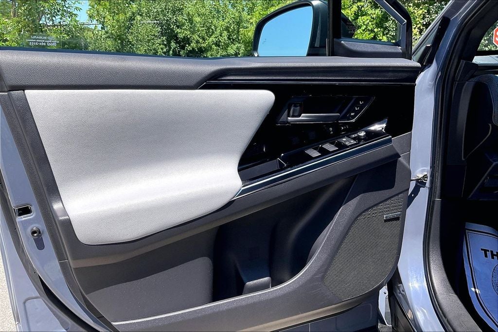 2023 Subaru Solterra Limited