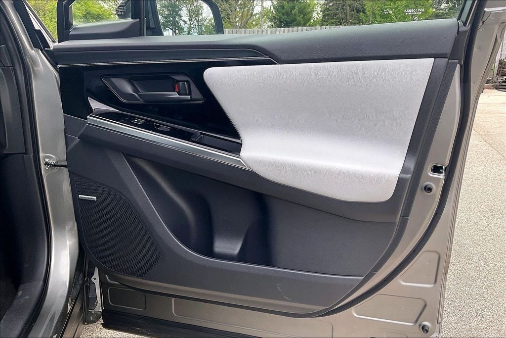 2023 Subaru Solterra Touring