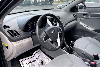 2013 Hyundai Accent SE