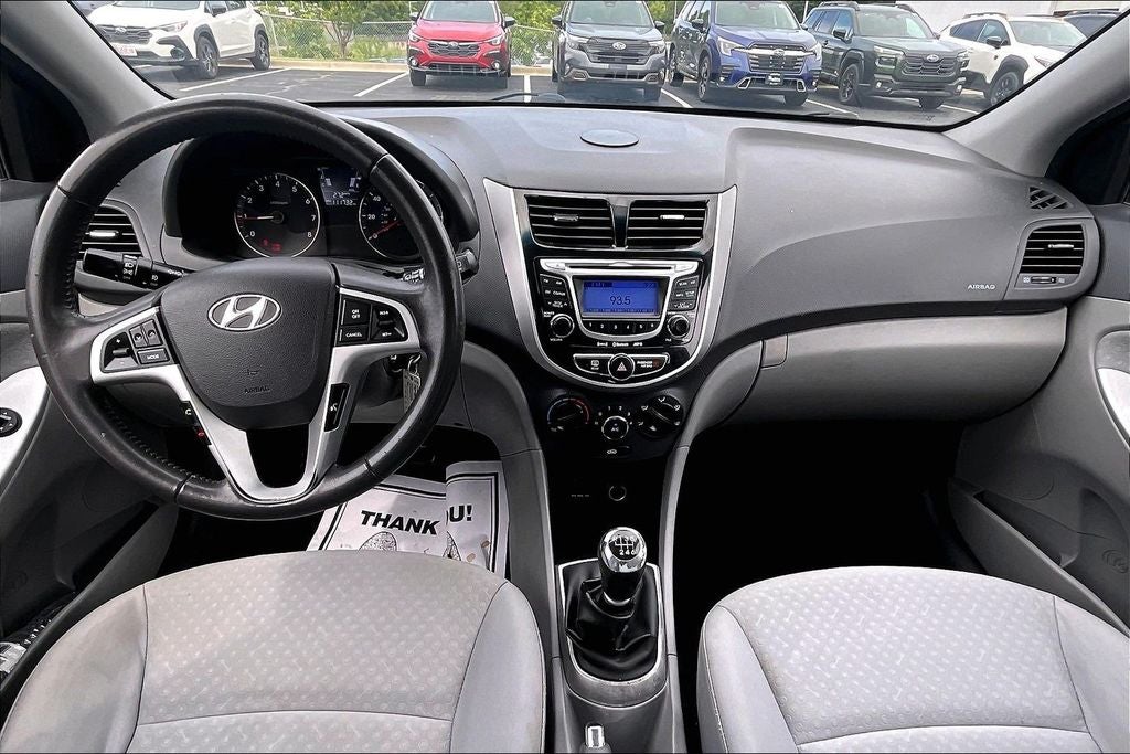 2013 Hyundai Accent SE