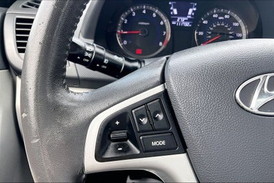 2013 Hyundai Accent SE