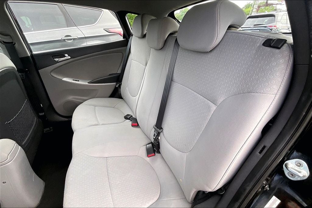 2013 Hyundai Accent SE