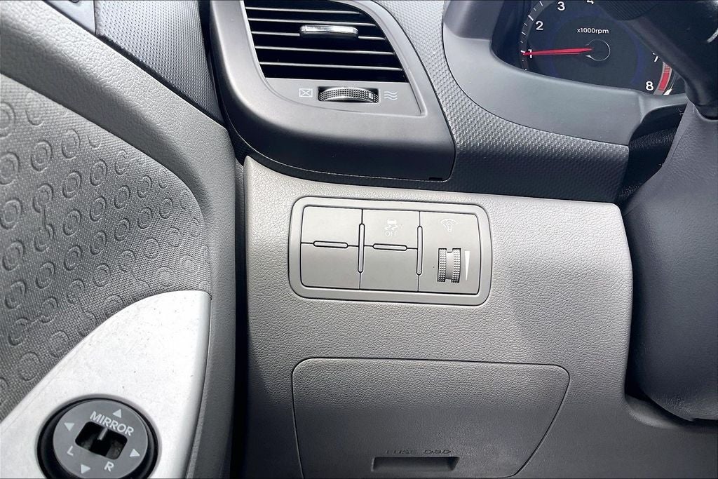 2013 Hyundai Accent SE