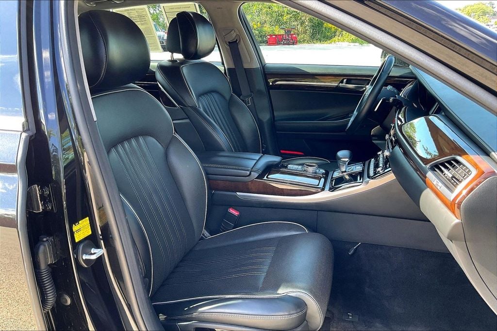 2018 Genesis G90 3.3T Premium