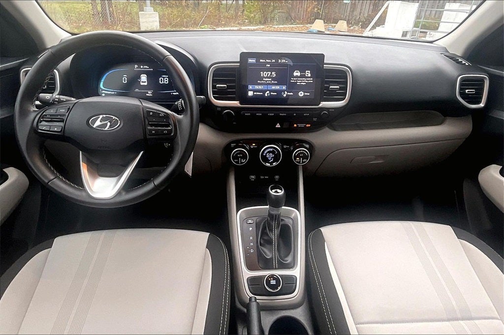2023 Hyundai Venue SEL