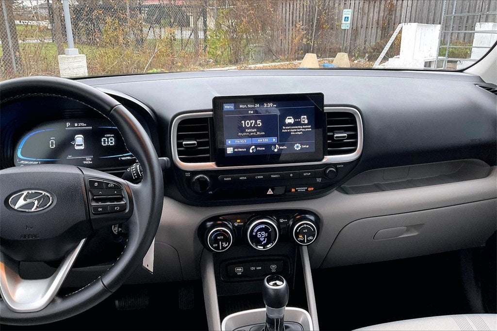 2023 Hyundai Venue SEL