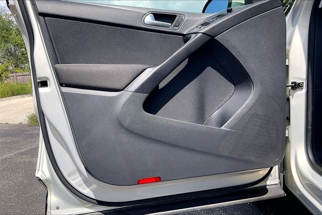 2013 Volkswagen Tiguan S 4Motion