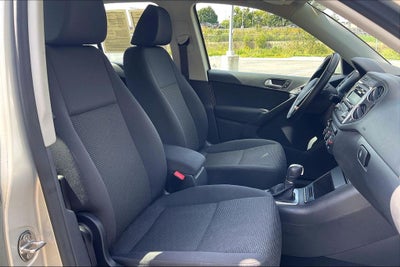 2013 Volkswagen Tiguan S 4Motion