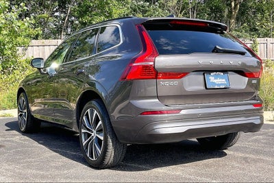 2022 Volvo XC60 B5 Momentum
