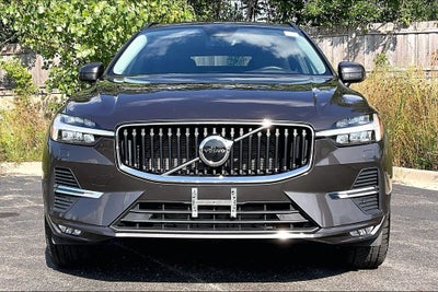 2022 Volvo XC60 B5 Momentum