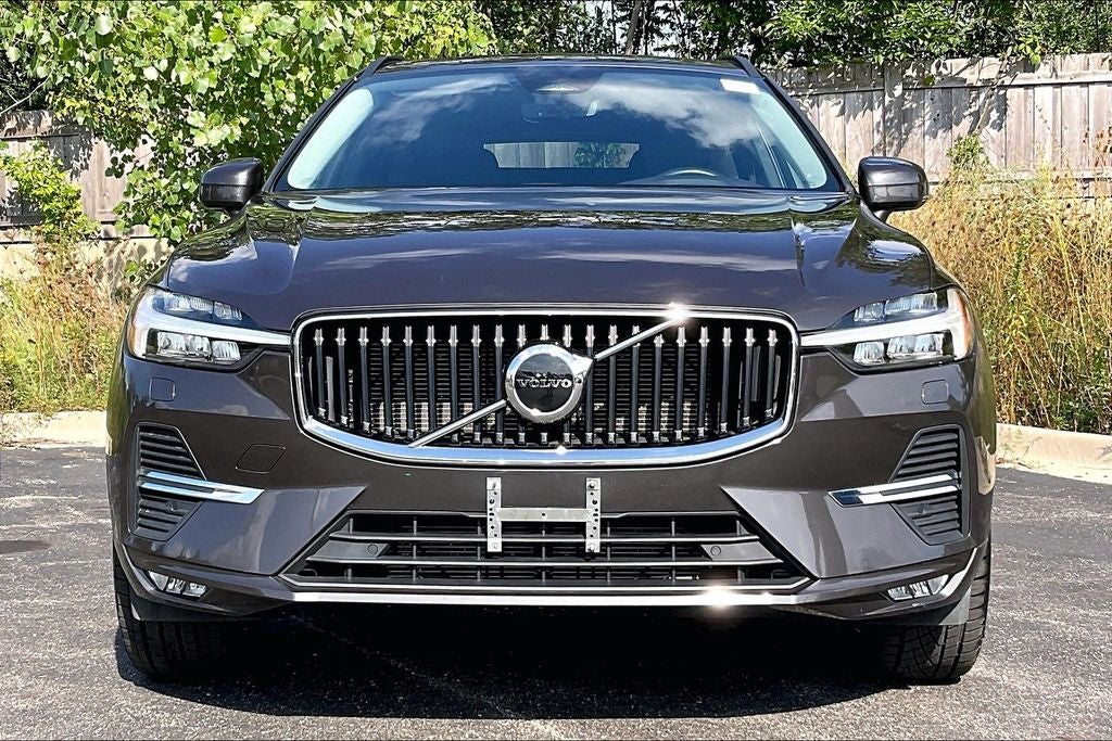 2022 Volvo XC60 B5 Momentum