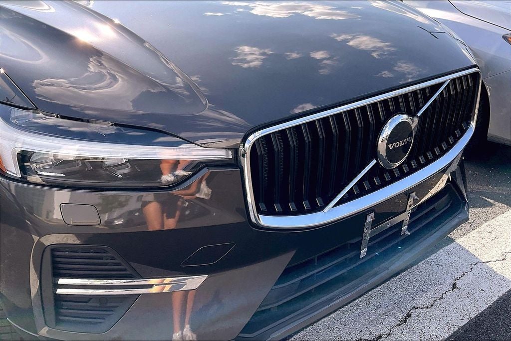 2022 Volvo XC60 B5 Momentum